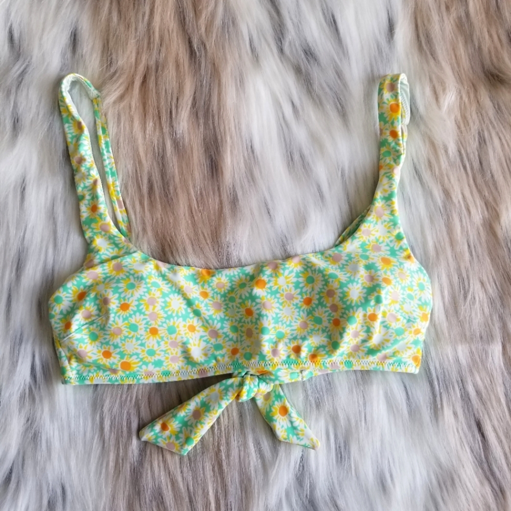 3X$25 Aerie Floral Bikini Top Size Small